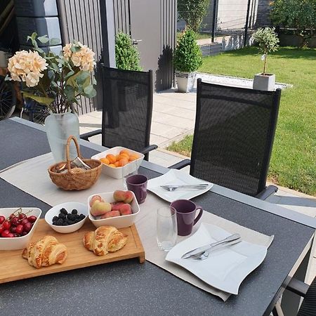 Schoene Ferienwohnung Bodenseeregion 징엔 외부 사진